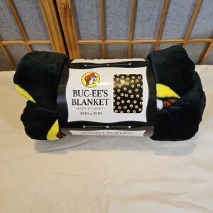 Buc-ee's Black and Yellow Soft Blanket